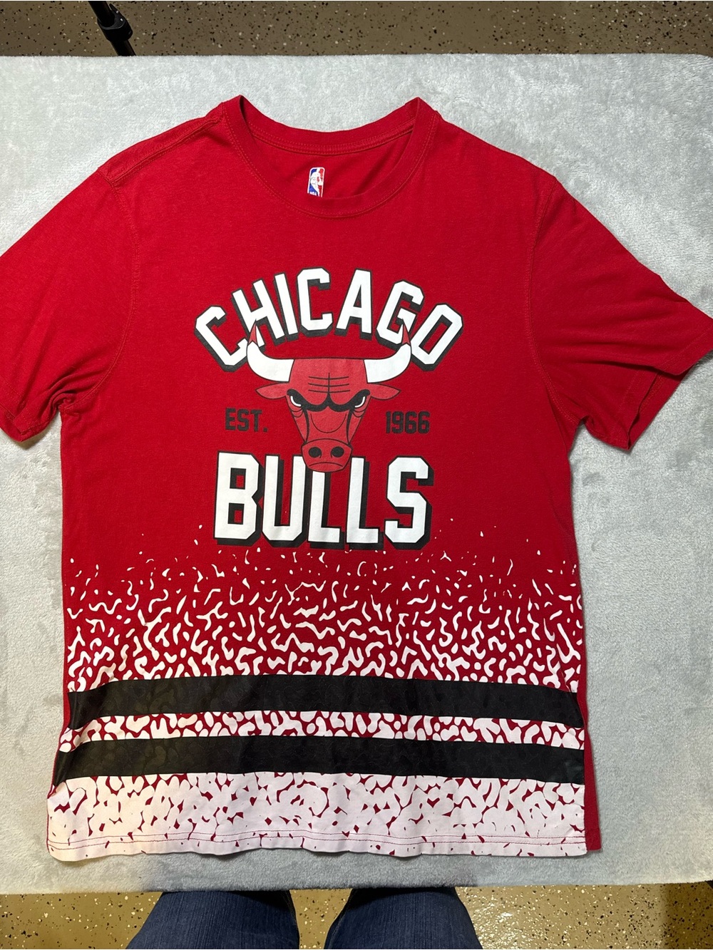 NBA Chicago Bulls Red Short Sleeve Logo Tee